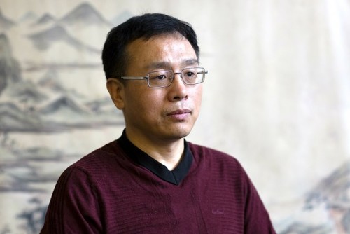 Ли Шенџун ја споделува својата приказна за прогонот во Кина во Менхетен Њујорк на 2 јануари 2017. (Самира Буау / Епох Тајмс)